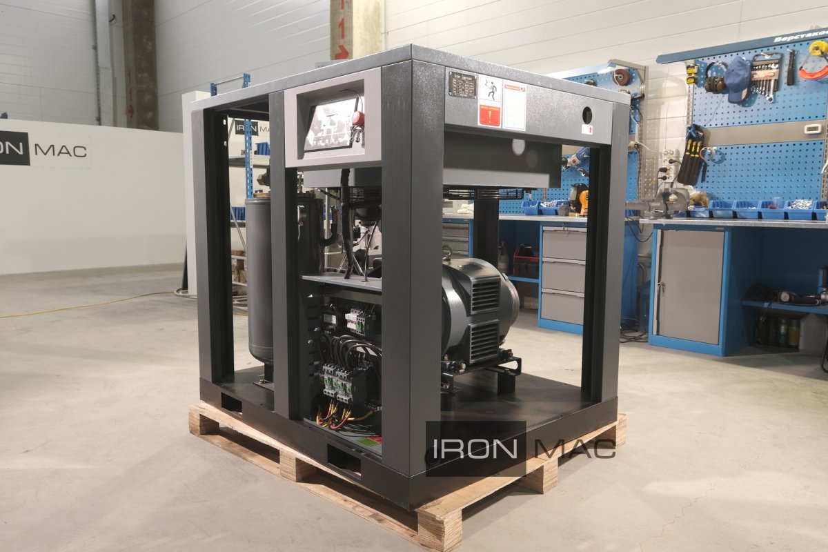 Винтовой компрессор IRONMAC IC 60/10 B