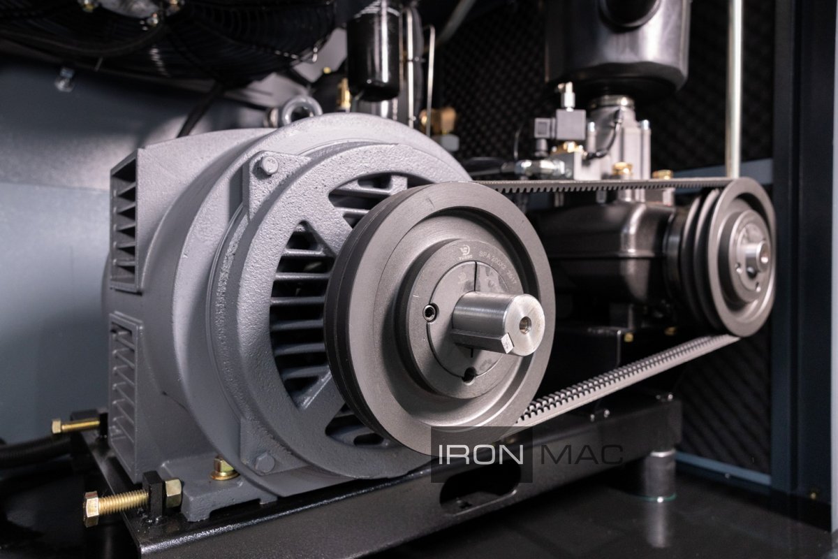 Винтовой компрессор IRONMAC IC 60/10 B