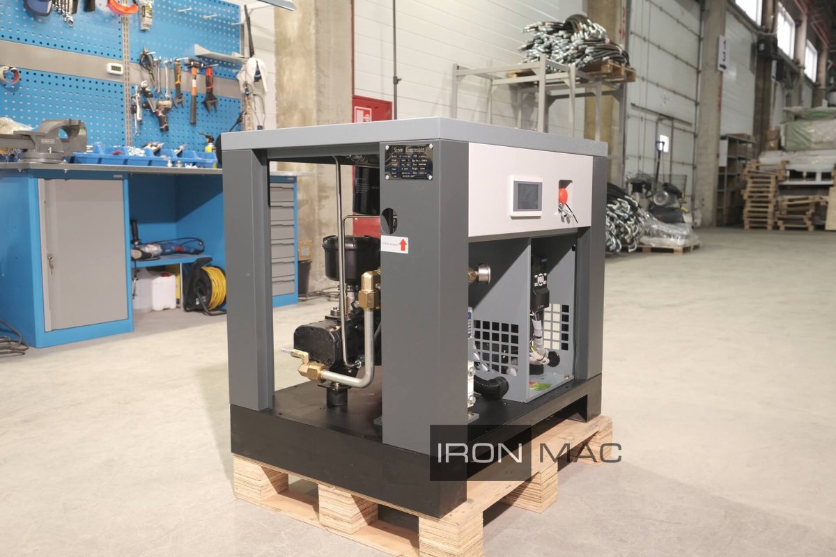 Винтовой компрессор IRONMAC IC 7,5/8 C VSD IP55