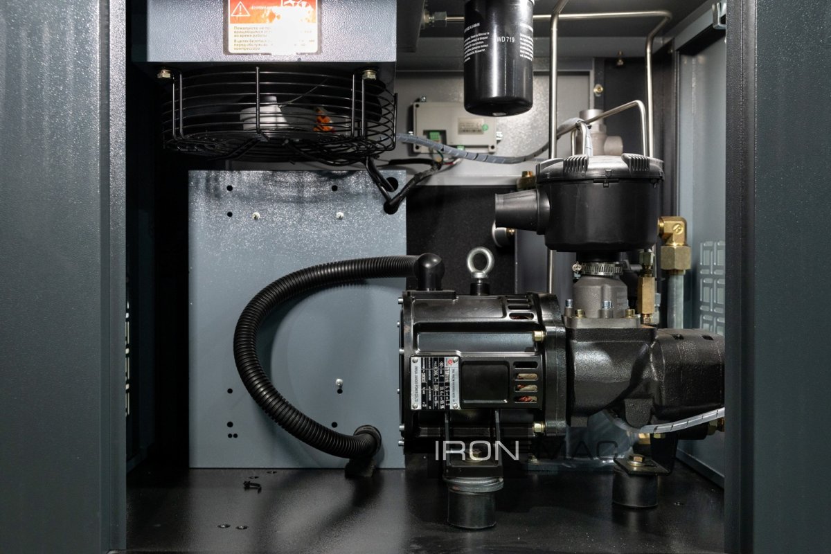 Винтовой компрессор IRONMAC IC 7,5/8 C VSD IP23