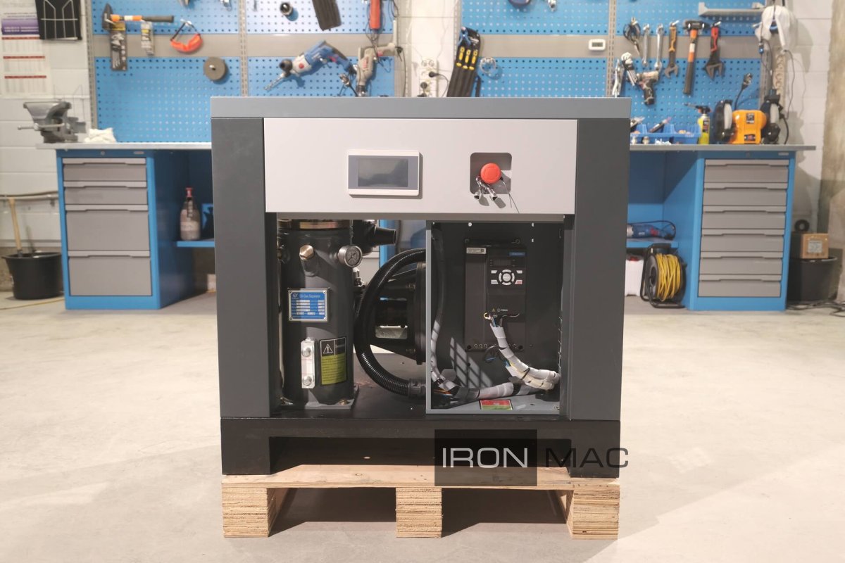 Винтовой компрессор IRONMAC IC 7,5/8 C VSD IP55
